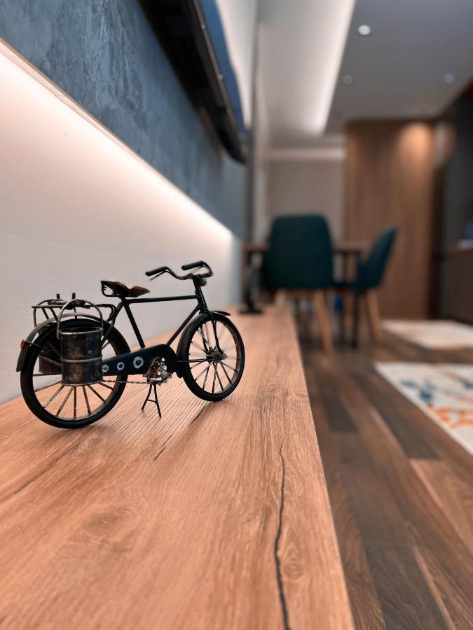 Erg Apartments Τίρανα Εξωτερικό φωτογραφία